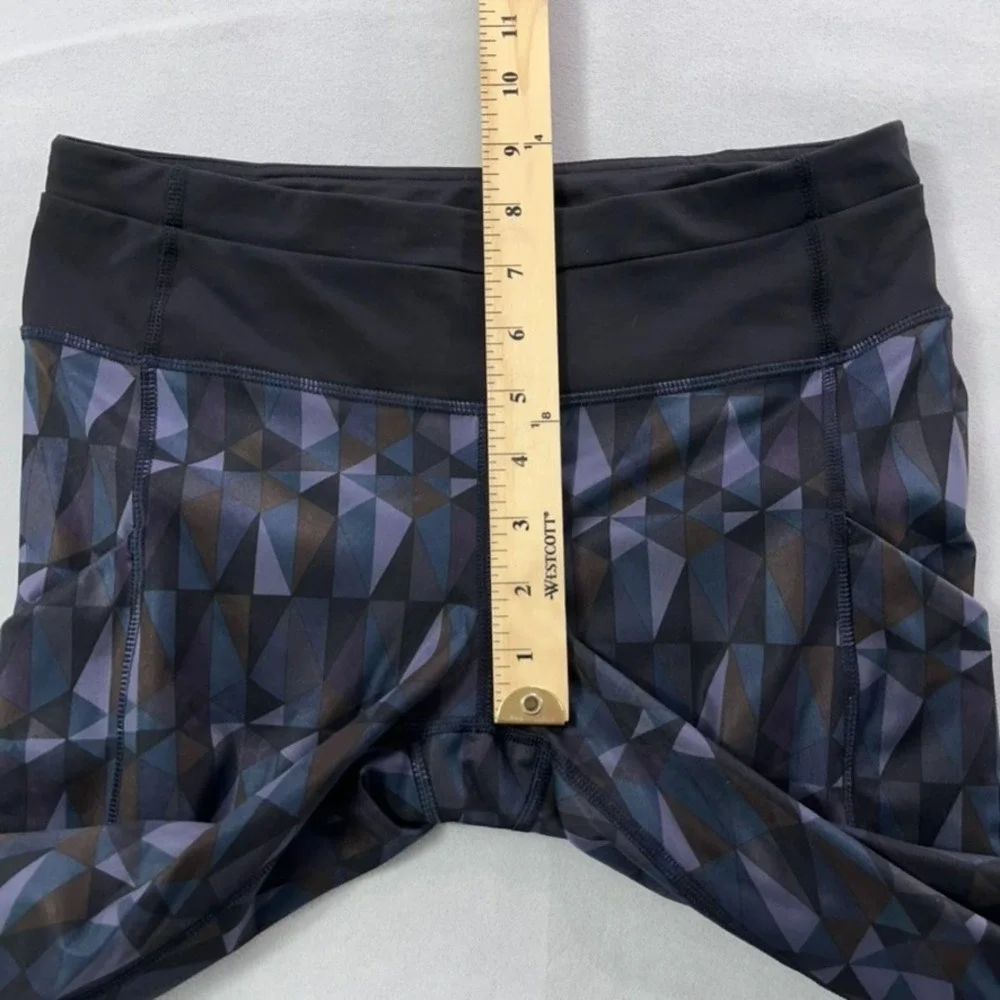 Lululemon‎ Speed Tight Women 6 Stained Glass / Black Pockets